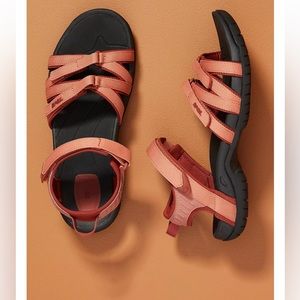 Teva Tirra womens hiking everyday Sandals sz 8.5